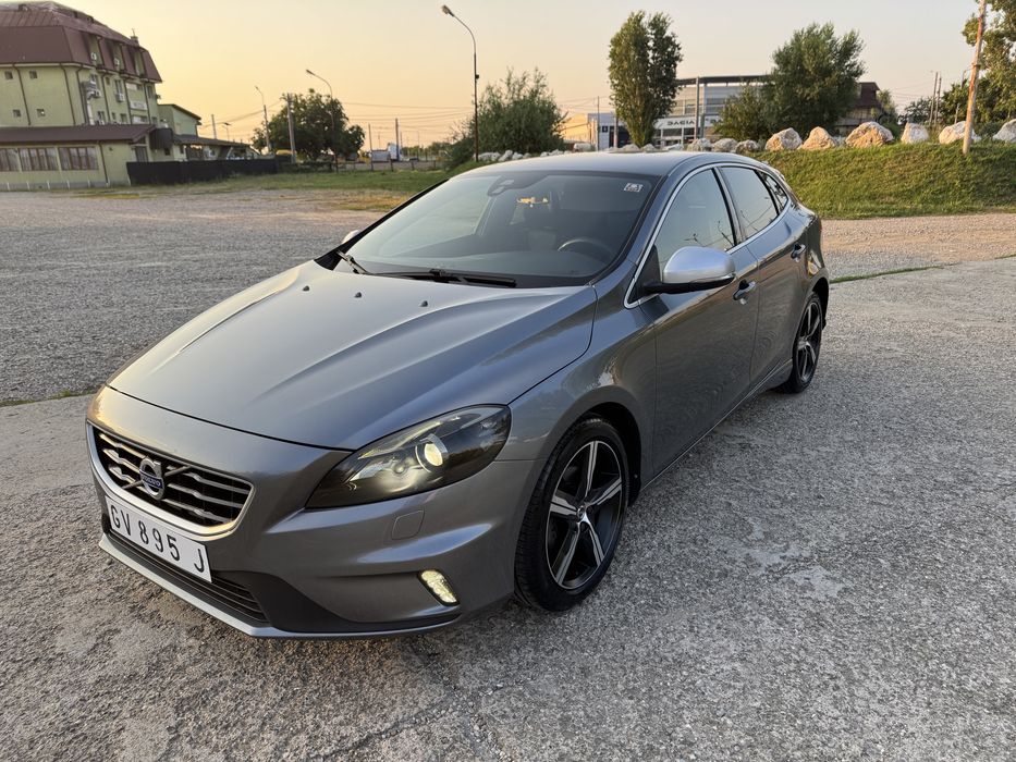 Volvo v40 /// R-Design /// EURO 6 ///2.0 diesel /// 120CP