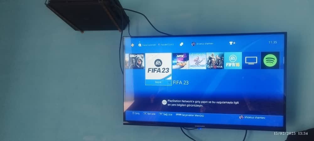 Playstation 4 pro 1 tb holati yaxshi 8 uyin bor