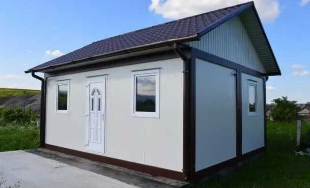 Construim case pe structură metalică învelit cu panouri sandwich este