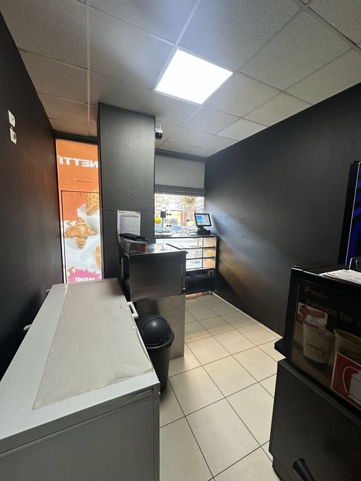 Afacere la cheie: Cafenea + Fornetti / Valea Rosie