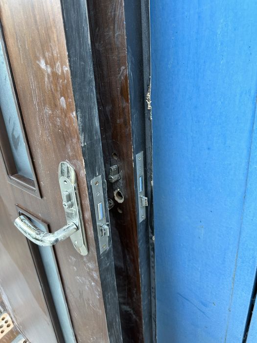 мдф двери в отличном состоянии