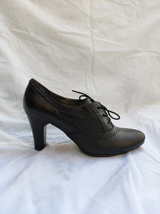 Брендовая, кожаная обувь