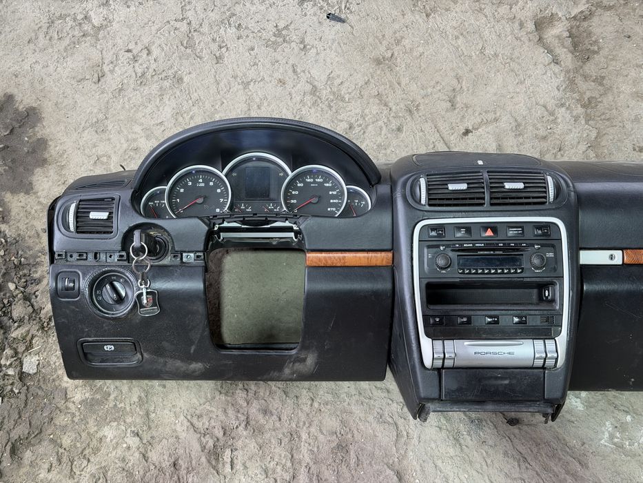 Porsche Cayenne 955/957 Арматурно табло