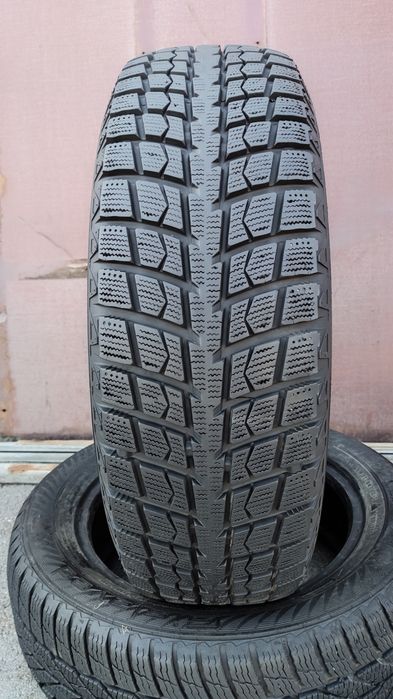 1брой зимна гума 205/70/15 Long long
dot23
8mm