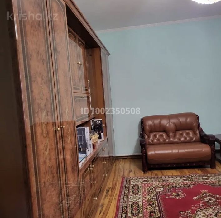 Продается дом в центре города, 8 комнат