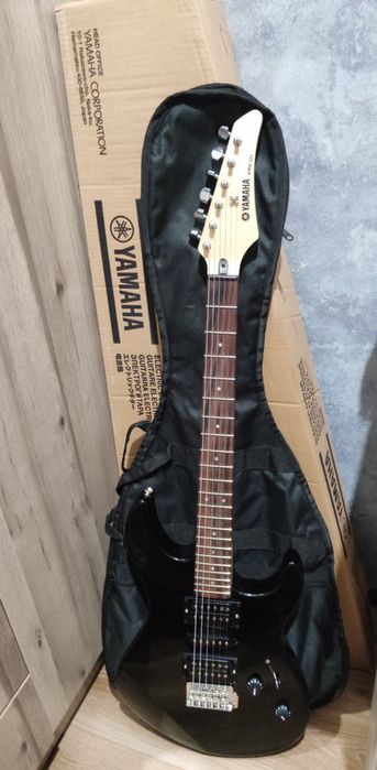 Электрогитара Yamaha erg121