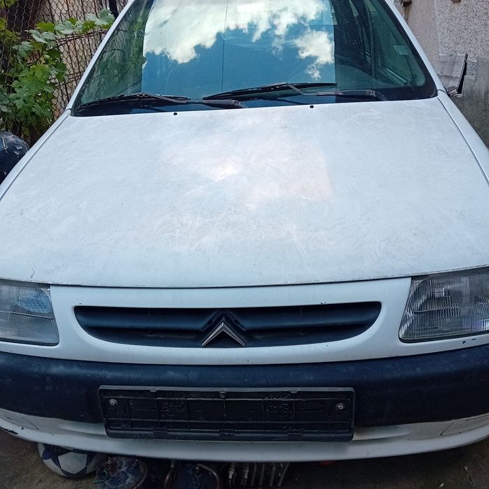 Ситроен Saxo на части