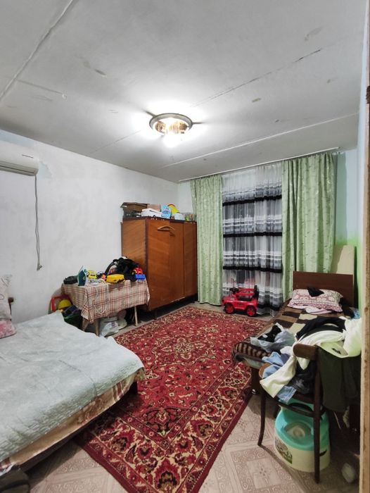 Продаётся 2х комнатная Чиланзар 20 квартал