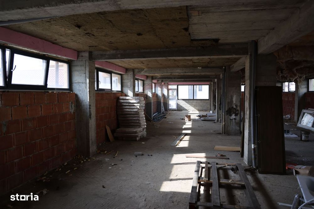 Spațiu comercial de 317mp de vânzare