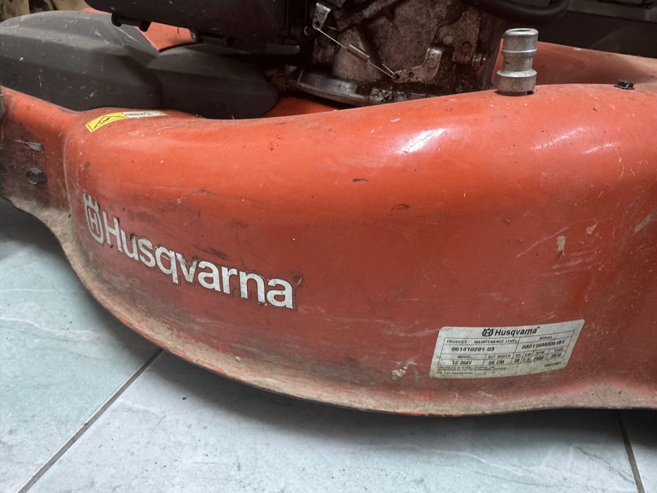 Masina tuns iarba Husqvarna LC 356 V