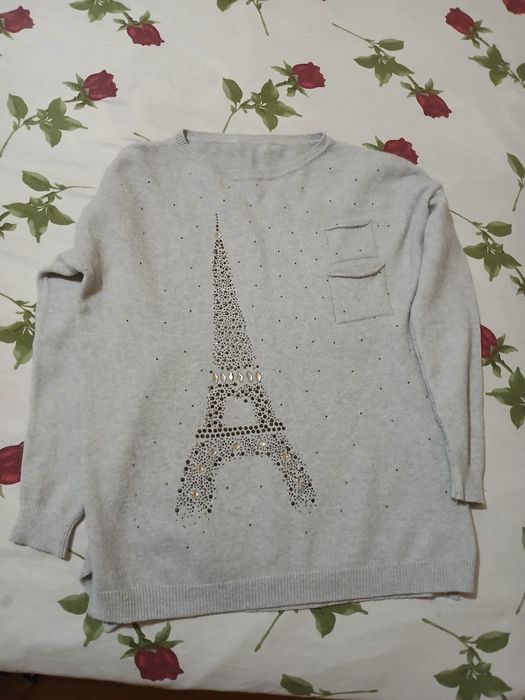 КОФТА,куртки продаются