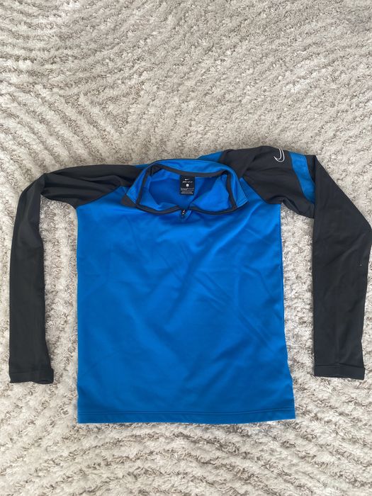 Vând set trening Nike, original luat de pe sport vision