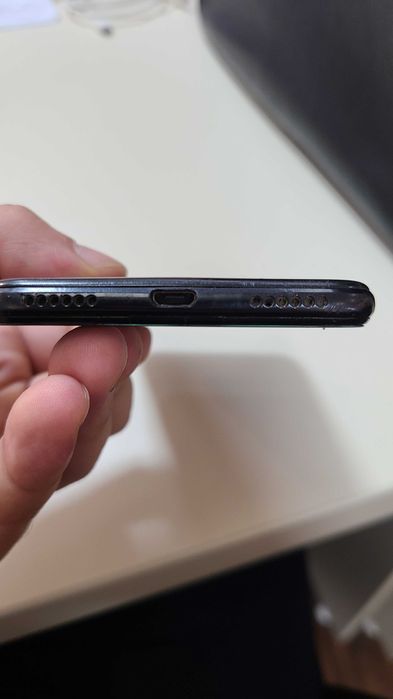 Honor 8A 300.000 sum