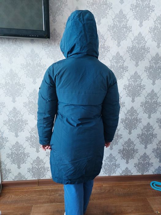 Продам зимнюю куртку