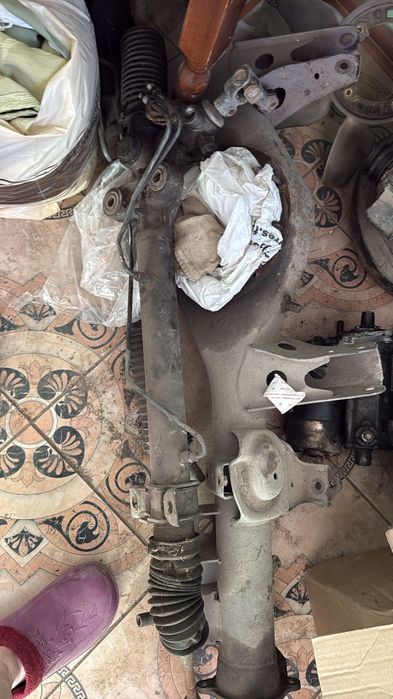 Рулевая рейка Tayota surf 185