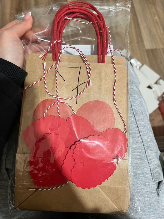 Подаръчни кутии и чанти