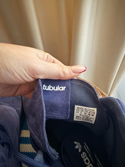 Adidas Invader Tubular din piele intoarsa