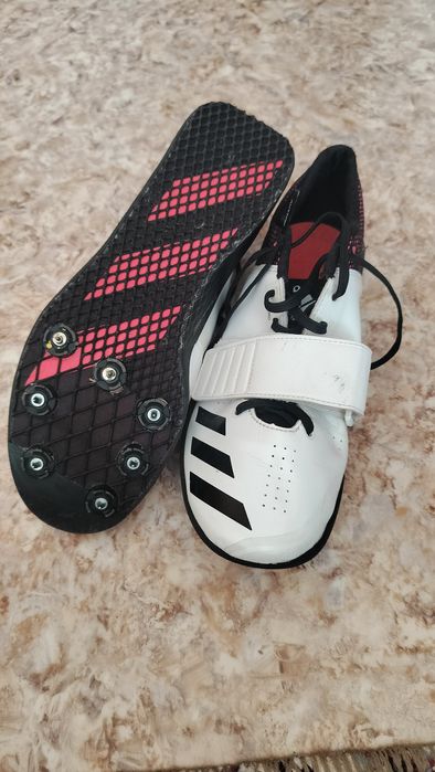 Продам шиповки ADIZERO