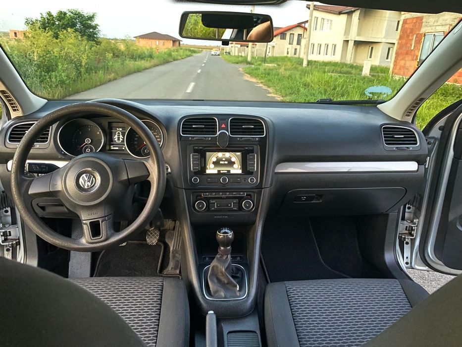 VOLKSWAGEN Golf 2011 — imagine 5