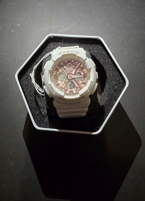CASIO BABY-G чисто нов