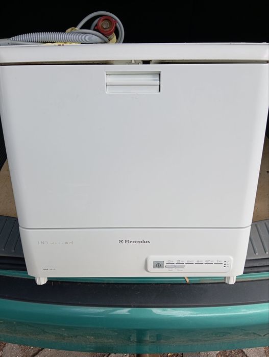 Бяла кухненска техника