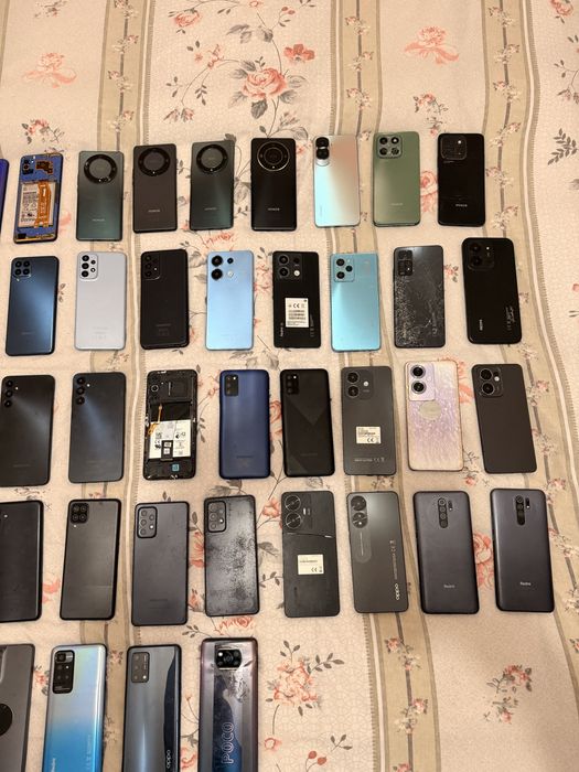 Telefoane sparte pentru piese !