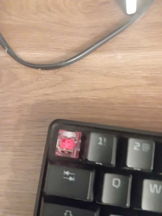 Продавам клавиатура Hyper H