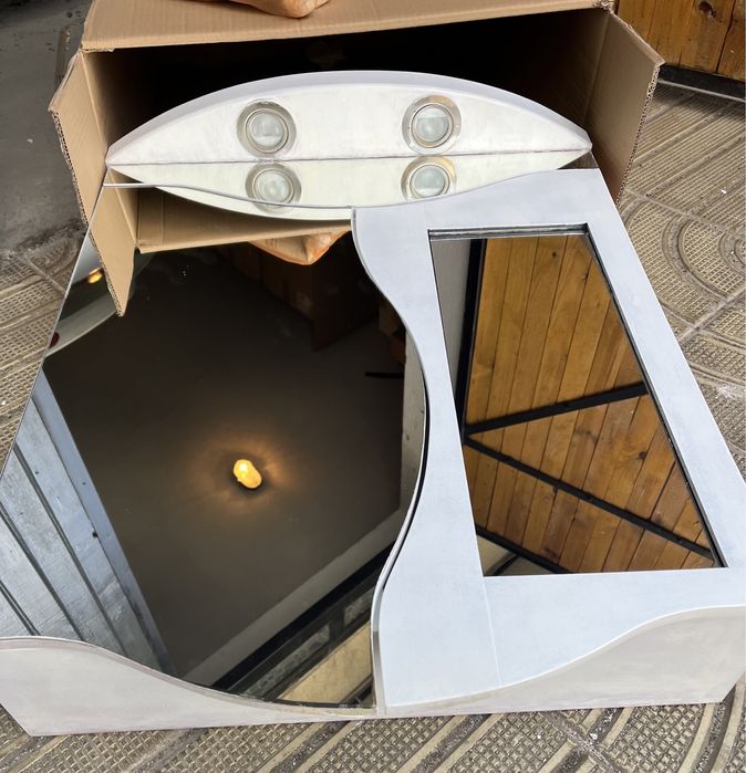 Горен PVC шкаф за наематели + подарък Голямо огледало