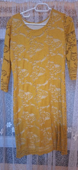 De vânzare rochie dama