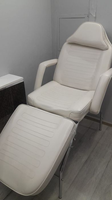 Продаётся мебель для парикмахерской в хорошем состоянии