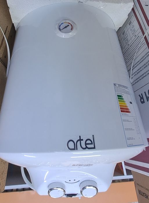 Продам водонагреватель Mideia,Garanterm