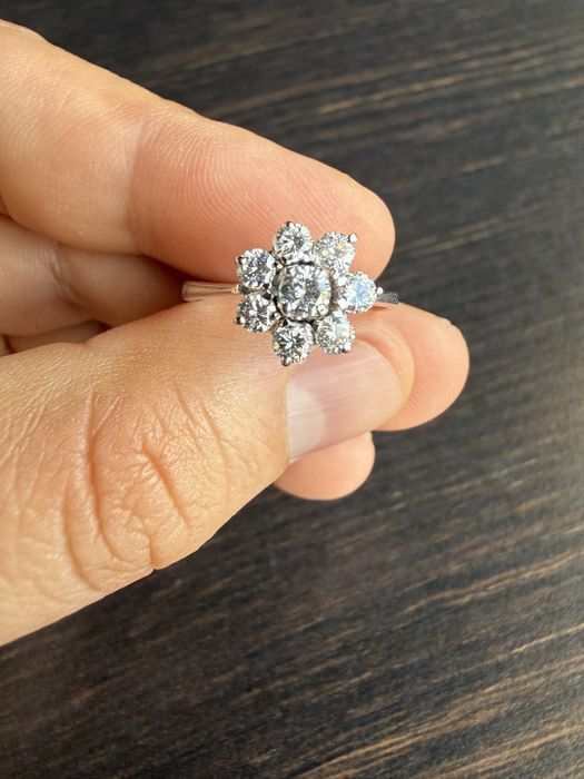 Inel aur 18 k cu diamante naturale 0,80 karate certificat