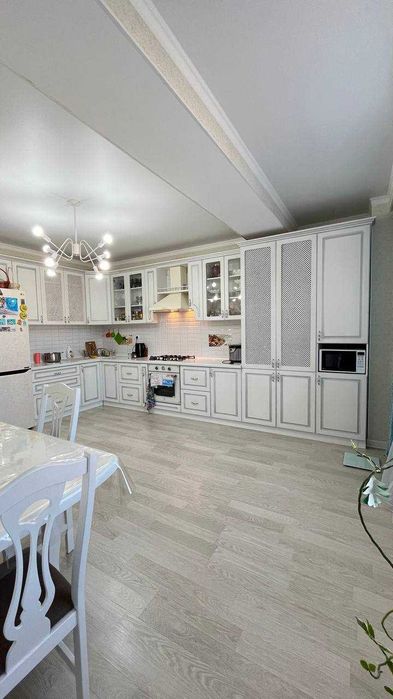 Продам 3 комнатную Батыс 2