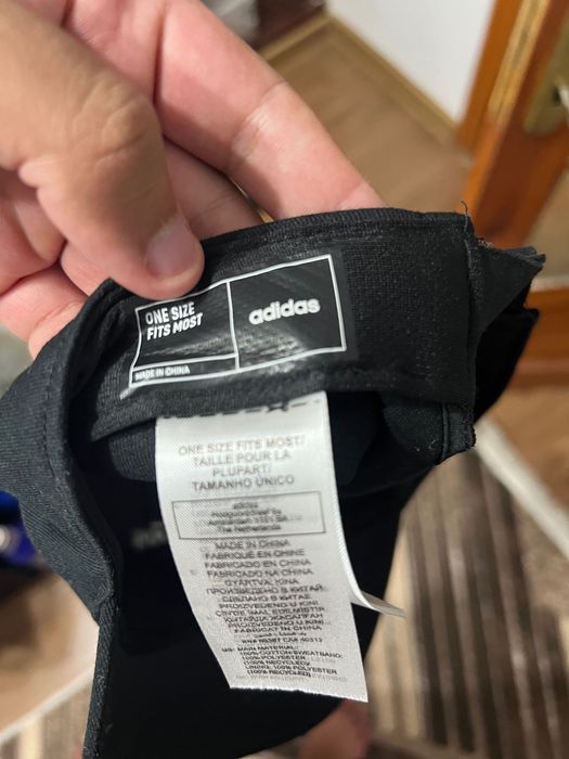 Șapcă Adidas neagră