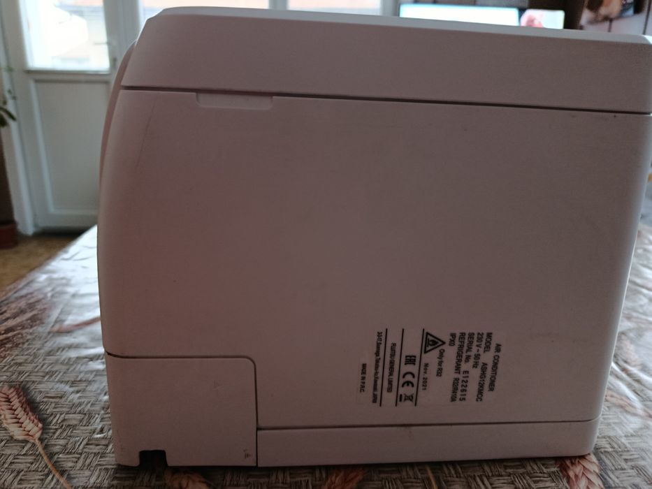 Вътрешно тяло на климатик Женерал здраво като нови.