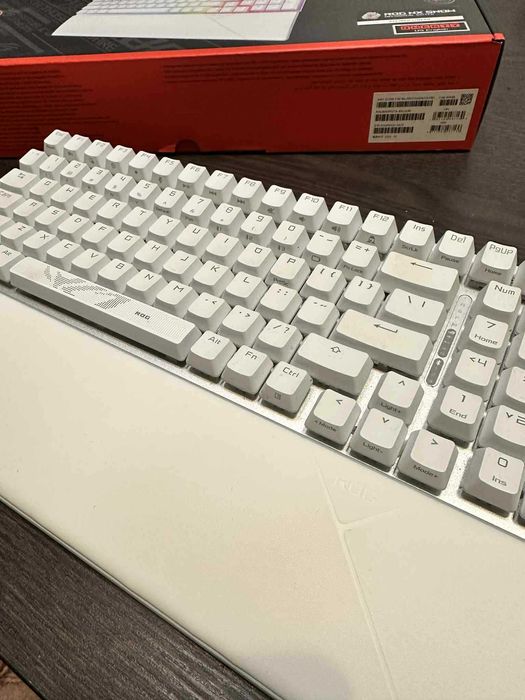 Клаваиатура ASUS ROG Strix Scope II 96 Wireless