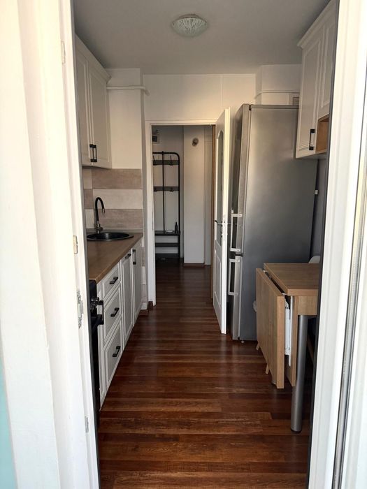 PF De inchiriat apartament 2 camere decomandat!
