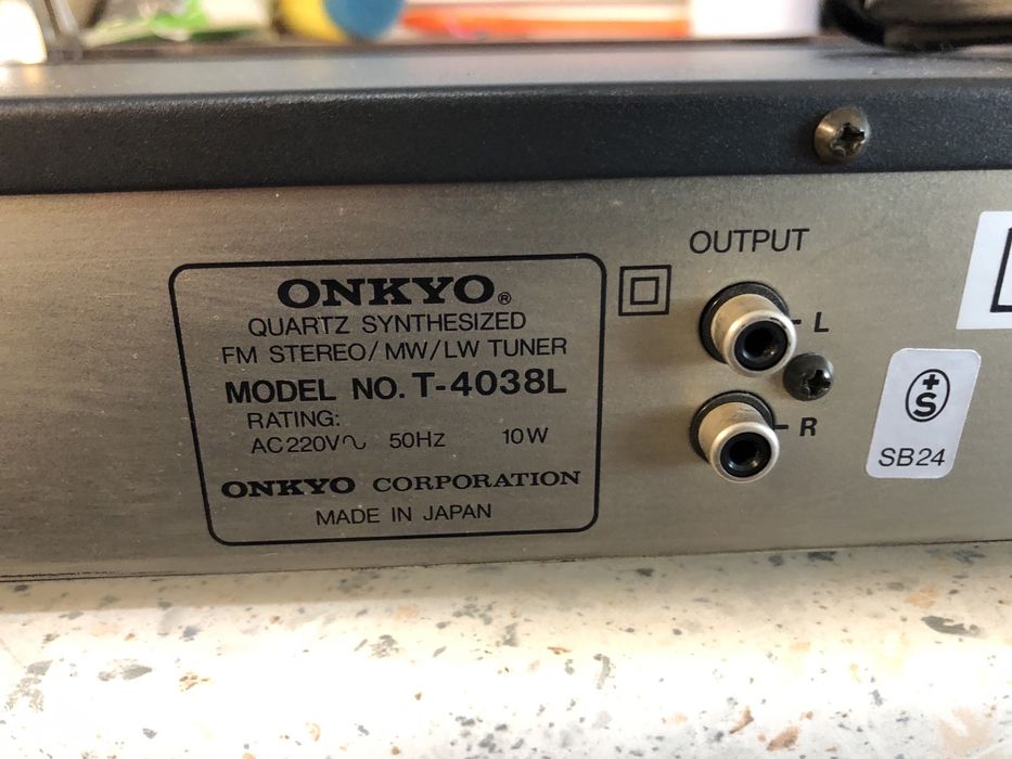 Onkyo T-4038 Тунер