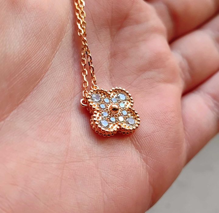 Дамско златно колие с детелина Van Cleef & Arpels VCA Vintage Alhambra