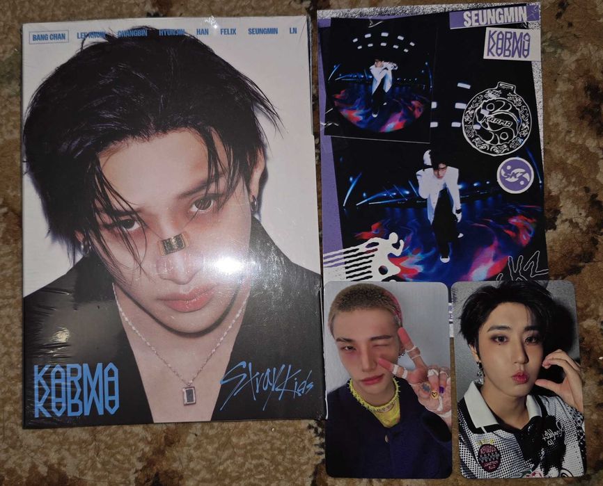 STRAY KIDS  KARMA Acordion Albums