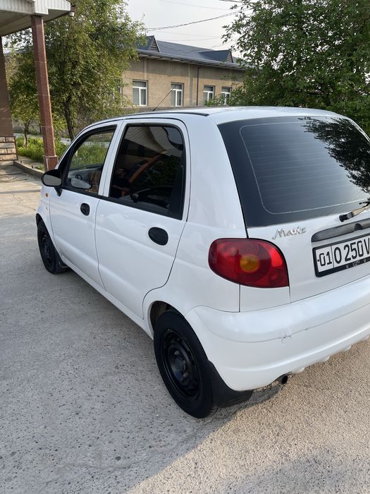 Matiz  bezinda yurgan