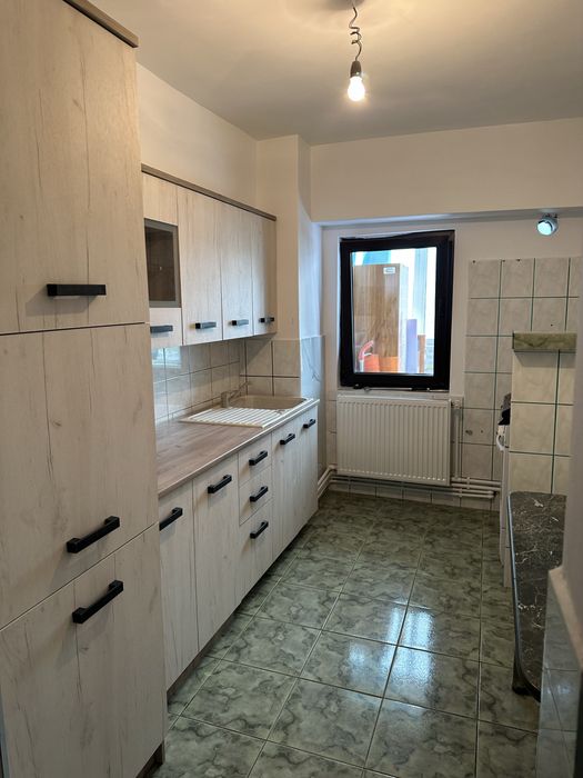 Vând  apartament 3 camere sau schimb cu apartament cu 2 camere/garsoniera
