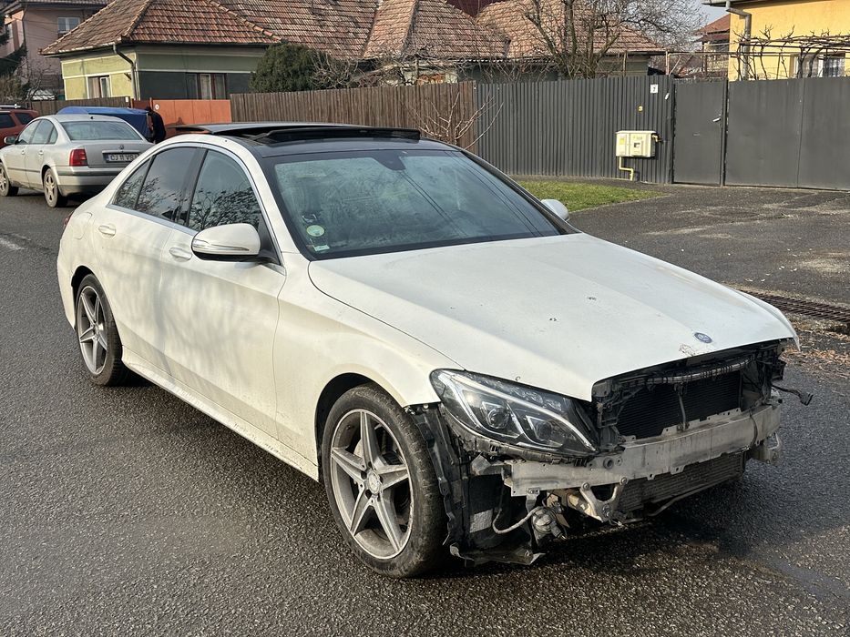 Mercedes C200 avariat lovit