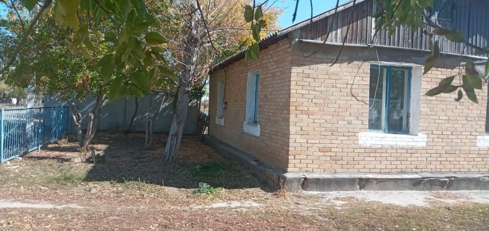 Үй сатылады. Продаётся дом