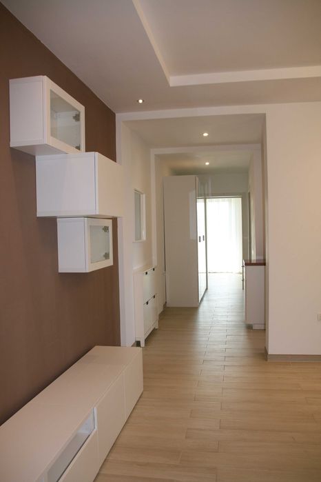 Inchiriez apartament Dumbravita langa padure