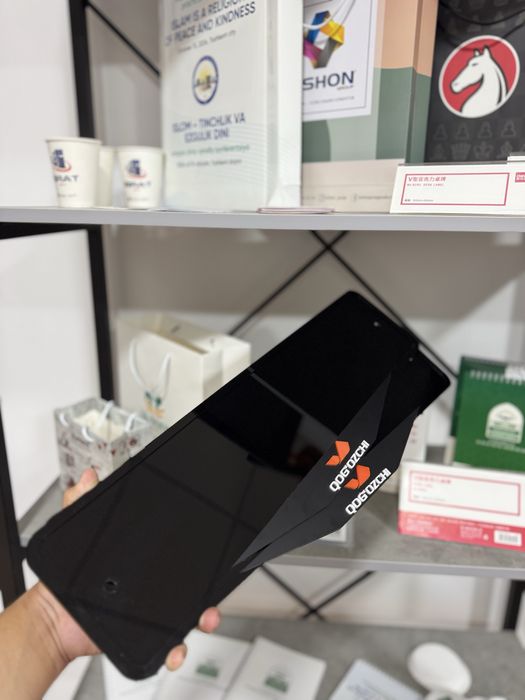 Brendingiz tushirilgan podnomer