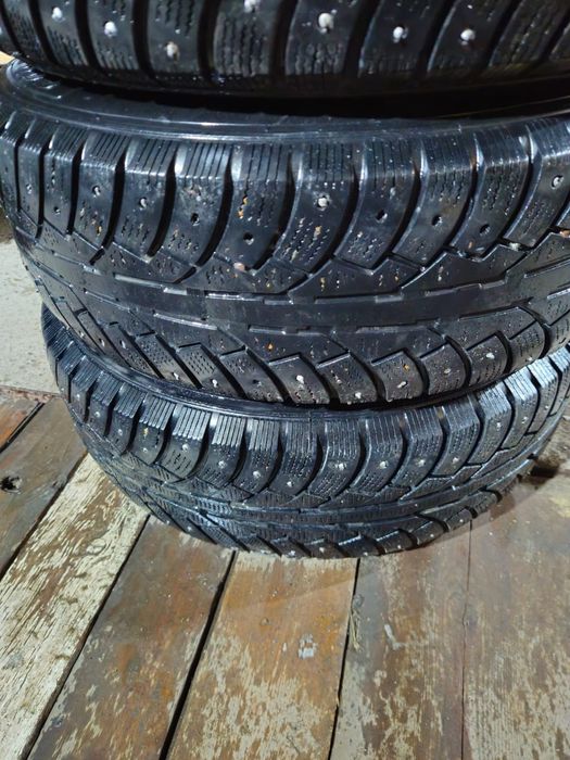 Продам зимнию резину с дисками