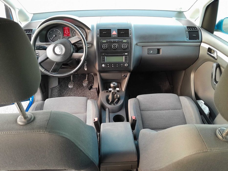 Volkswagen Touran 1.9 tdi.