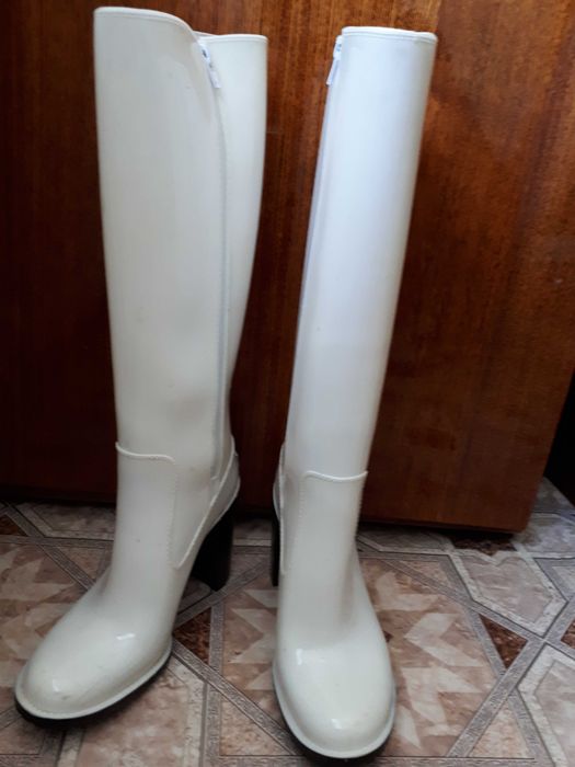 Продам сапоги резиновые