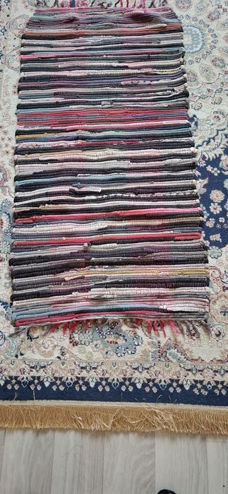 Продам ковер,   подушка